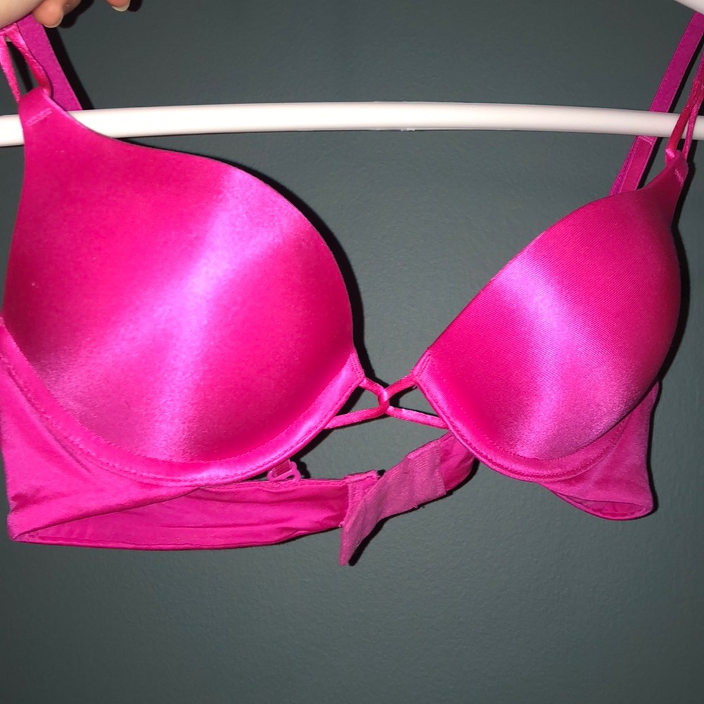 Victoria’s Secret miraculous plunge bra hot pink